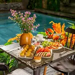 Lahome Boutique Villa And Apartment