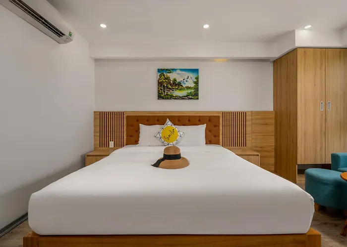 Lahome Boutique Villa And Apartment