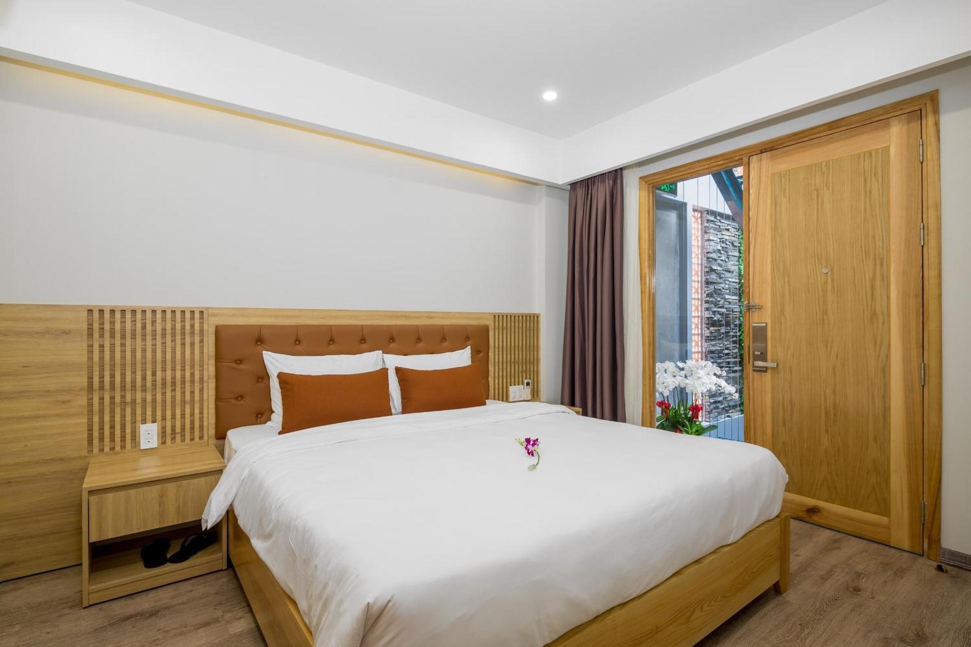 Lahome Boutique And Hotel