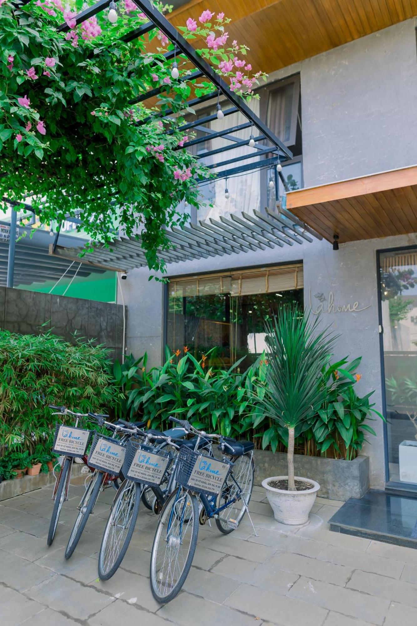 Lahome Boutique And 4*