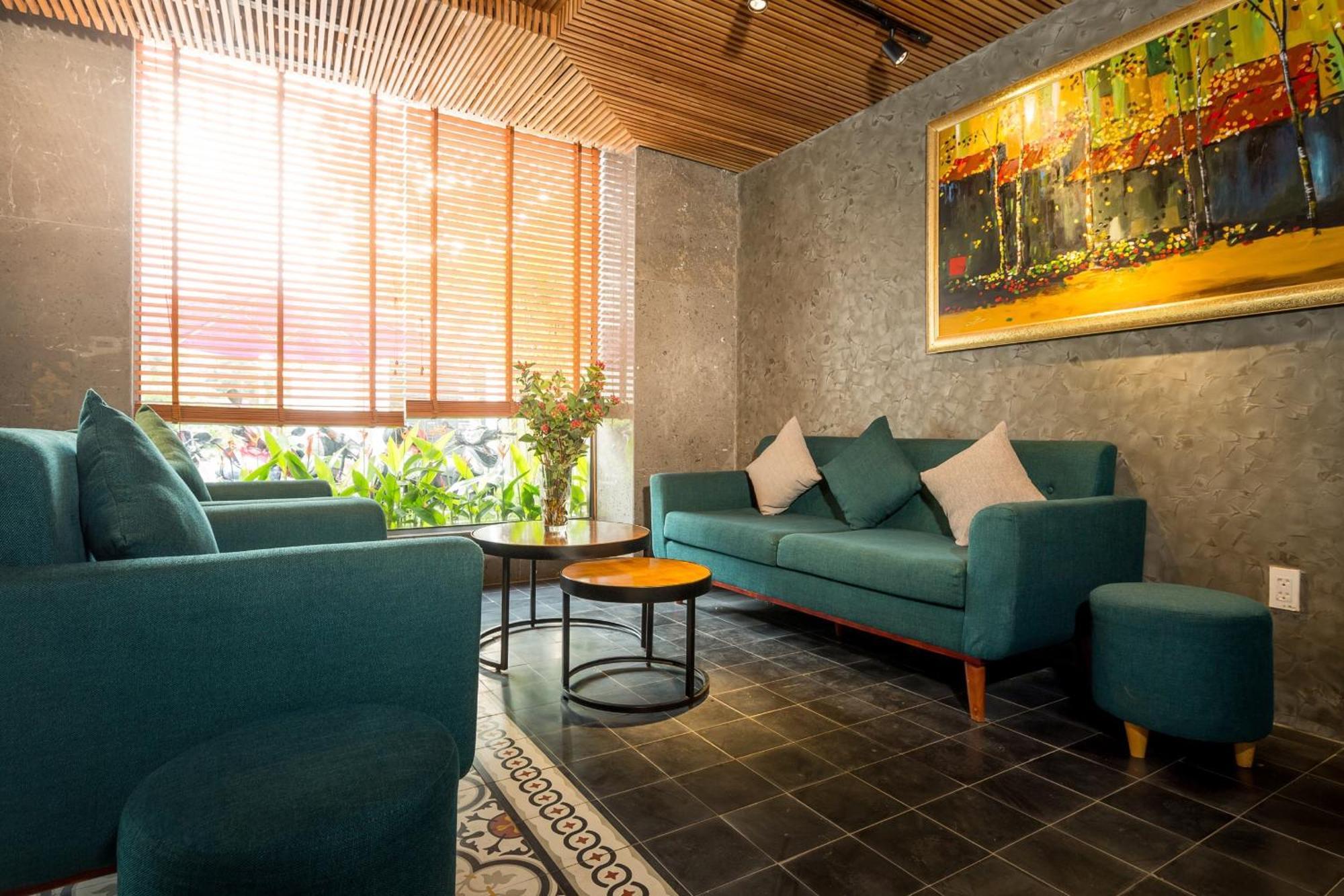 Lahome Boutique And Da Nang